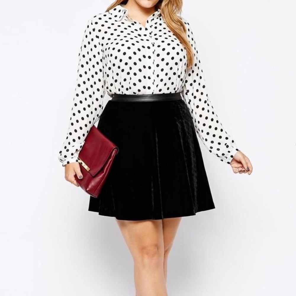 Junarose Black Velvet Skirt w/Leather Band (18)